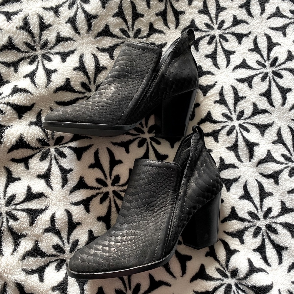 Black Snake embossed Boots